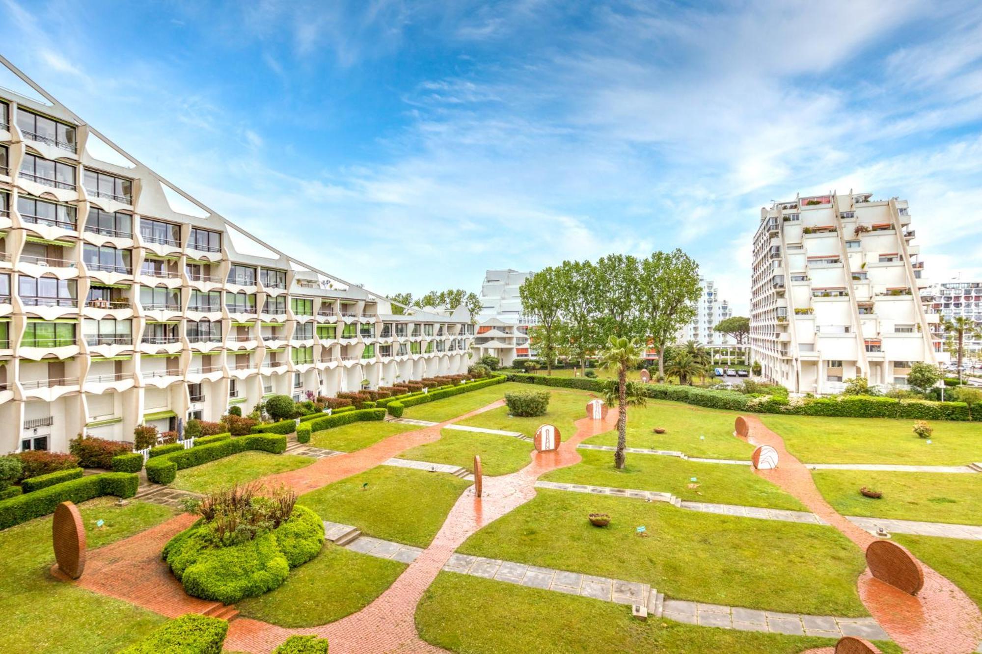 Le Bellevue A Pyramide Apartment